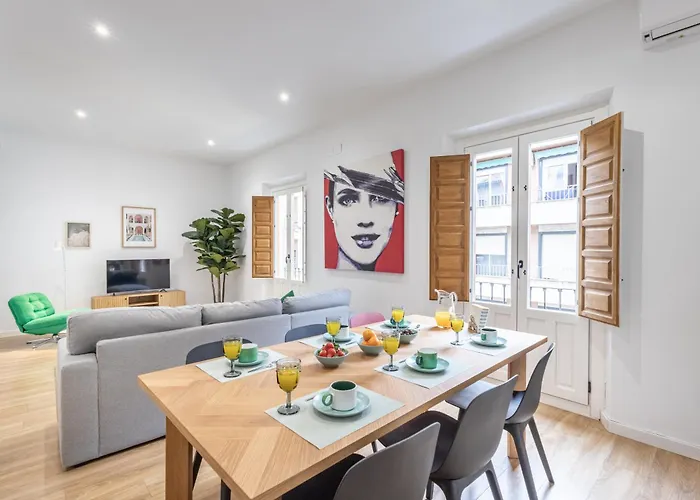 Διαμέρισμα Charming Duplex In